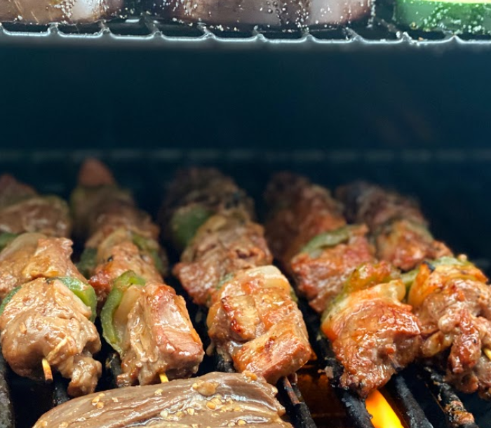 Filet Mignon Kabobs with Luau Sauce & Veggies